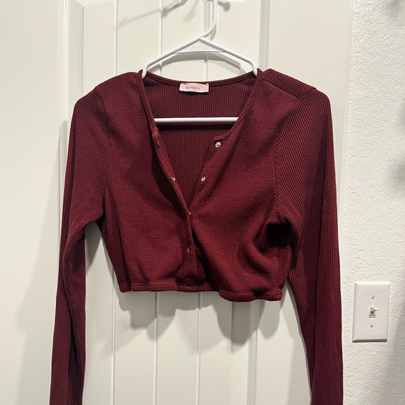Maroon Long Sleeve Crop Top Burgundy Long Sleeve Button Down Shirt Size Large - Picture 8 of 10